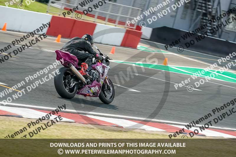 donington no limits trackday;donington park photographs;donington trackday photographs;no limits trackdays;peter wileman photography;trackday digital images;trackday photos